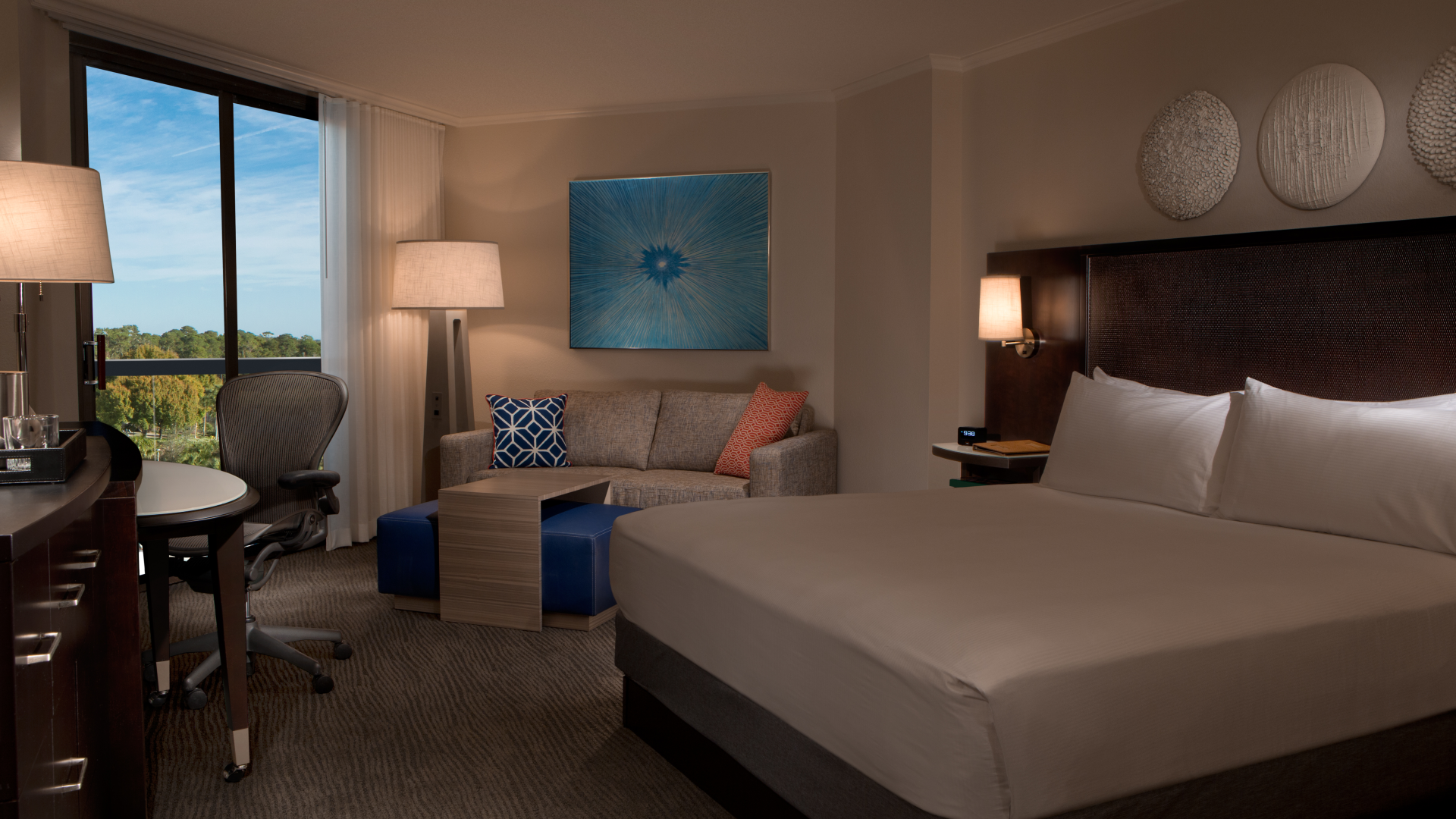 Resort View - 1 King Bed - Island or Tower